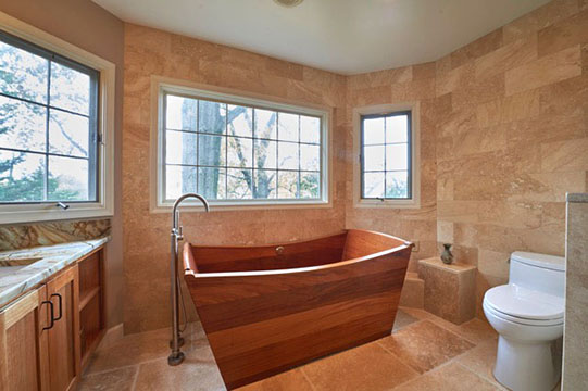 european style tub made of mahogany