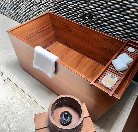 wooden bathtub in Nobul hotel in Loc Cabos